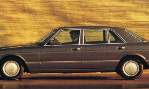 Mercedes-Benz 560 SEL #12