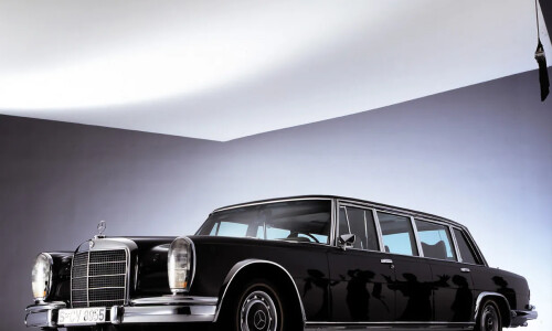 Mercedes-Benz 600 Pullman #2