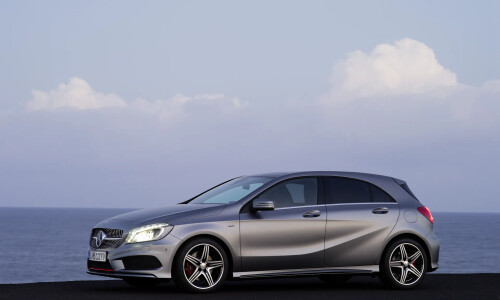 Mercedes-Benz A 200 #2
