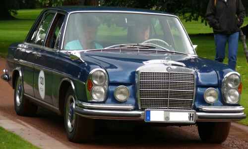 Mercedes-Benz A 250 #9