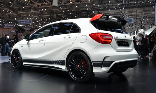 Mercedes-Benz A 45 AMG #5