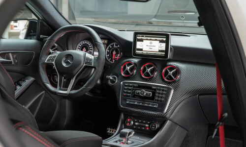 Mercedes-Benz A 45 AMG #6