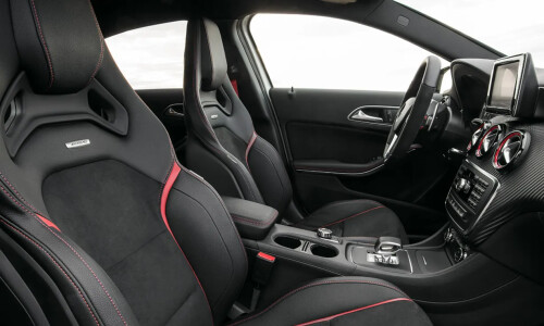 Mercedes-Benz A 45 AMG #13