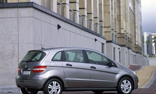 Mercedes-Benz B 150 #2