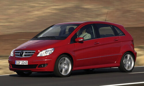 Mercedes-Benz B 170 #13