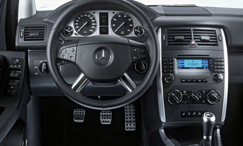 Mercedes-Benz B 180 #6