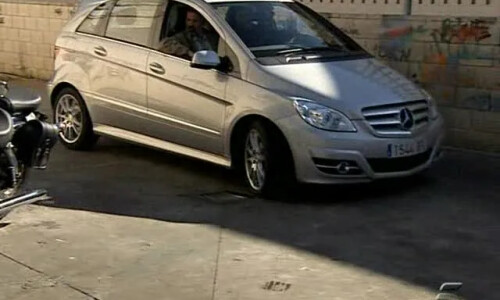 Mercedes-Benz B 220 #1