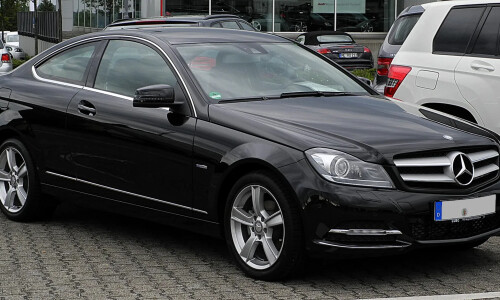 Mercedes-Benz C 180 #8