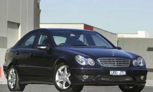 Mercedes-Benz C 180 #11