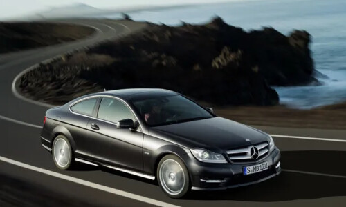 Mercedes-Benz C 220 CDI BlueEfficiency #8