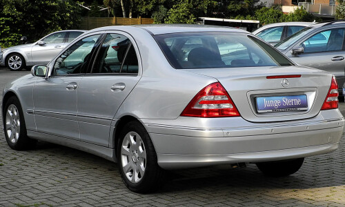 Mercedes-Benz C 230 #10