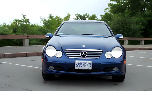 Mercedes-Benz C 230 #12