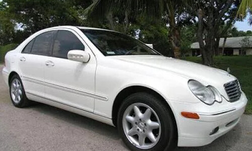 Mercedes-Benz C 240 #7