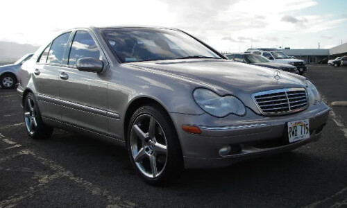 Mercedes-Benz C 240 #10