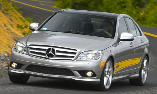 Mercedes-Benz C 300 #9