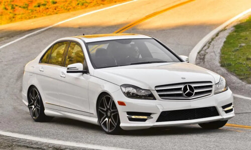 Mercedes-Benz C 300 #11