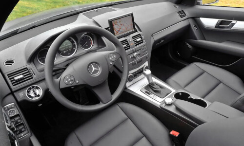 Mercedes-Benz C 300 #15