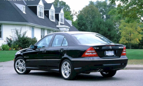 Mercedes-Benz C 32 AMG #14