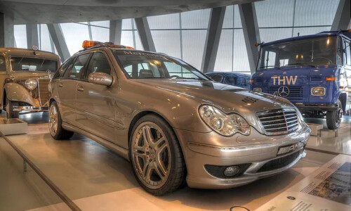 Mercedes-Benz C 32 AMG T-Modell #3