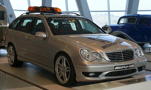 Mercedes-Benz C 32 AMG T-Modell #7