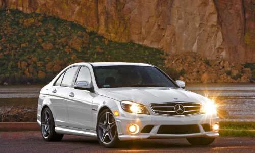 Mercedes-Benz C 63 AMG #1