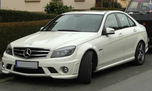 Mercedes-Benz C 63 AMG #11