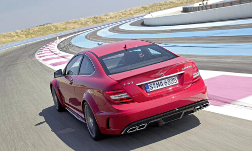 Mercedes-Benz C 63 AMG Coupe Black Series #6