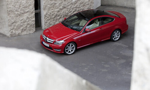 Mercedes-Benz C-Klasse Coupe #8