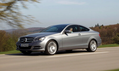 Mercedes-Benz C-Klasse Coupe #12