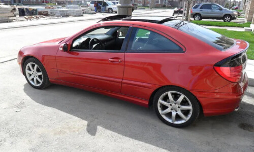 Mercedes-Benz C-Klasse Sportcoupé EVOLUTION #1