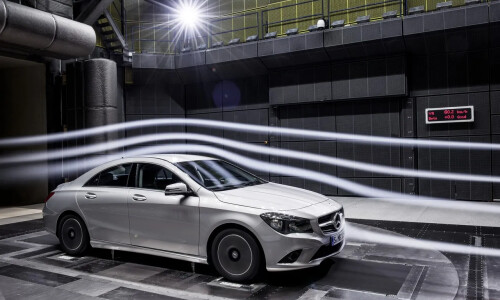 Mercedes-Benz CLA 180 #4