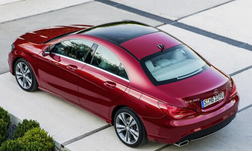 Mercedes-Benz CLA 180 #10