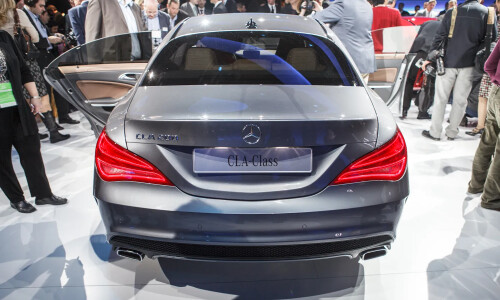 Mercedes-Benz CLA 200 #2