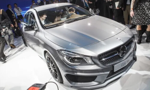 Mercedes-Benz CLA 200 #4