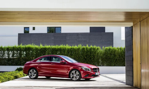 Mercedes-Benz CLA 200 #10