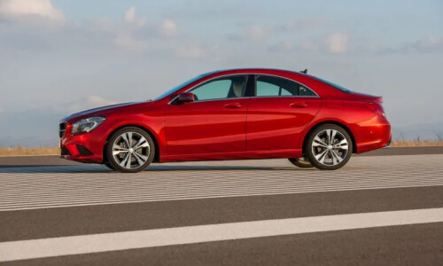 Mercedes-Benz CLA 220 CDI #9