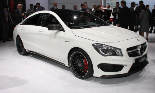 Mercedes-Benz CLA 45 AMG #13