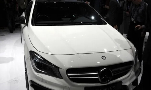 Mercedes-Benz CLA 45 AMG #15