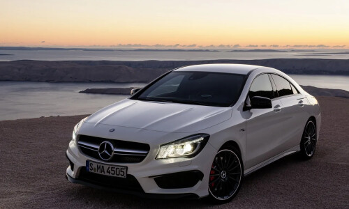 Mercedes-Benz CLA 45 AMG #17