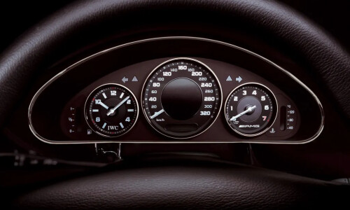 Mercedes-Benz CLS 55 AMG #14