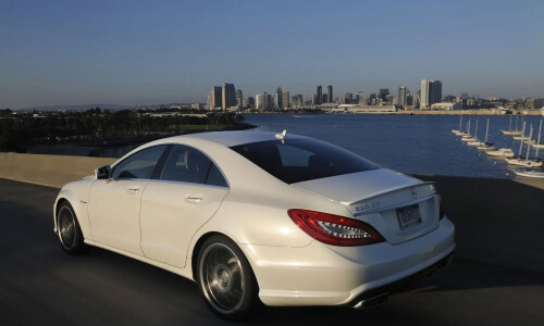 Mercedes-Benz CLS 63 AMG #10