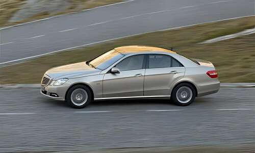 Mercedes-Benz E 220 #2