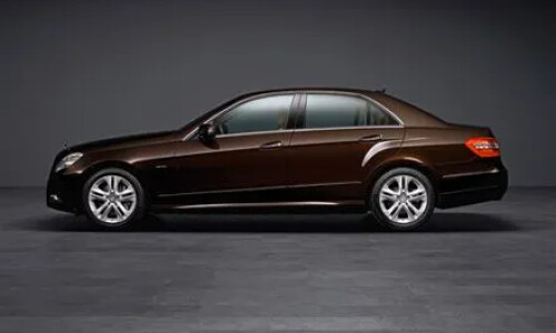 Mercedes-Benz E 220 #9