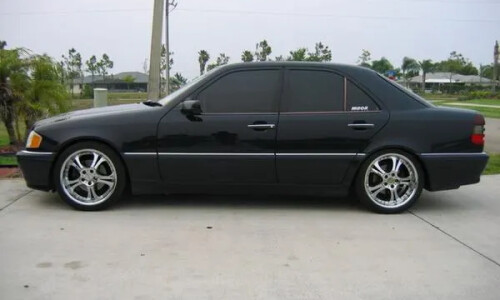 Mercedes-Benz E 230 #14