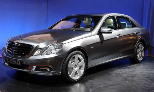 Mercedes-Benz E 250 #11