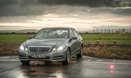 Mercedes-Benz E 300 Bluetec #3