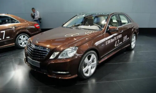 Mercedes-Benz E 300 Bluetec #5