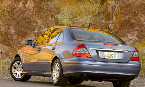 Mercedes-Benz E 320 Bluetec #2