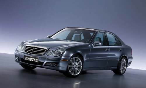 Mercedes-Benz E 320 Bluetec #3