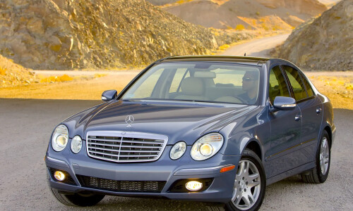 Mercedes-Benz E 320 Bluetec #4